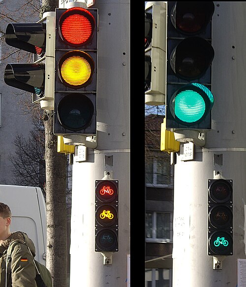 File:Trafficlightwikipedia.jpeg